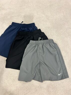 Nike Boys Kids' Dri-FIT Multi
Woven Shorts Large